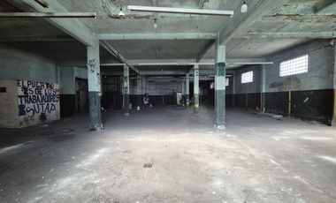 Galpón - Depósito  de 1200 m2. en Avelladeda - VENTA - ALQUILER