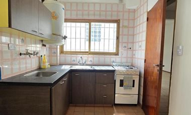 2 ambientes amplio - patio - san martin centro
