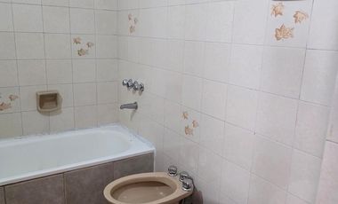 2 ambientes amplio - patio - san martin centro