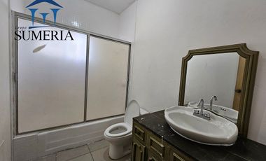 Casa muy amplia de una planta en renta en San Felipe