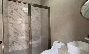 Casa amueblada en renta con alberca.