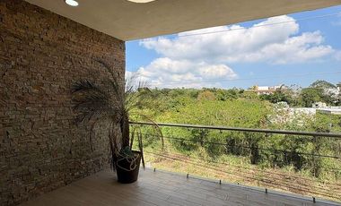 Casa amueblada en renta con alberca.