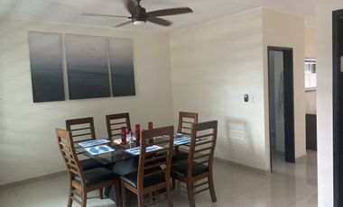 Casa amueblada en renta.