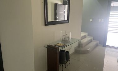 Casa amueblada en renta.