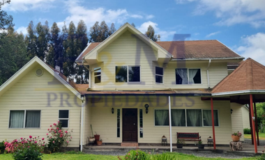 VENTA CASA EN CONDOMINIO CERRADO, 230M2