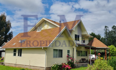 VENTA CASA EN CONDOMINIO CERRADO, 230M2