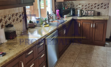 VENTA CASA EN CONDOMINIO CERRADO, 230M2