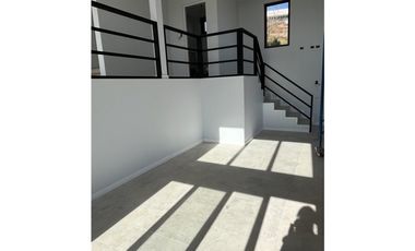 QUINTERO - LOMAS DEL MAUCO - CASA EN ARRIENDO - 3D 3B 2E