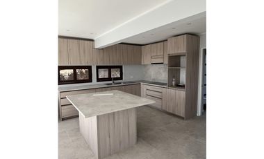 QUINTERO - LOMAS DEL MAUCO - CASA EN ARRIENDO - 3D 3B 2E