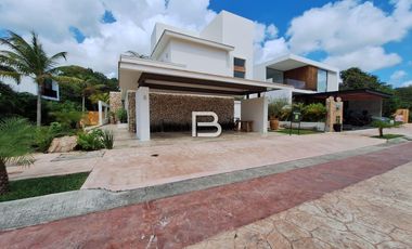 Casa En Venta En Lagos Del Sol