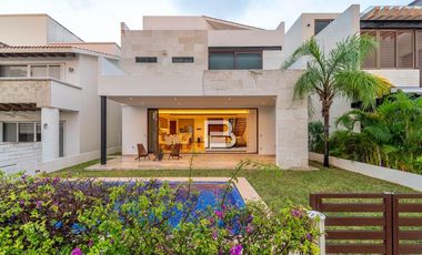 Casa en Venta en Isla Dorada  Cancún
