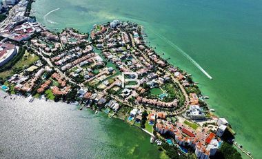 Isla dorada Casa en venta con muelle