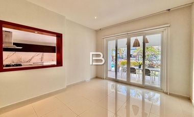 Isla dorada Casa en venta con muelle