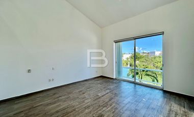 Remate de Casa en Cancun Residencial Isla Dorada