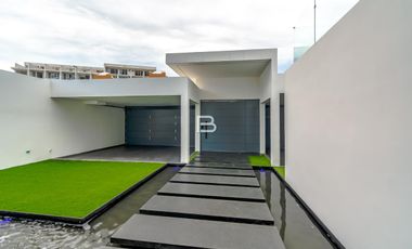 PokTaPok Casa En Venta Con Muelle