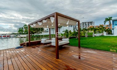 PokTaPok Casa En Venta Con Muelle