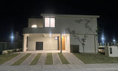 Casa en Venta en Karakal Nuevo Vallarta con alberca | 3 recamaras en fraccionamiento privado