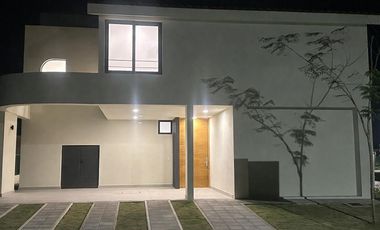 Casa en Venta en Karakal Nuevo Vallarta con alberca | 3 recamaras en fraccionamiento privado