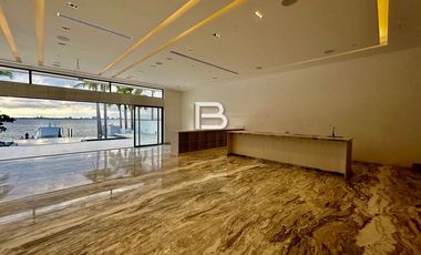 Mansion en Venta En Isla Dorada Cancún
