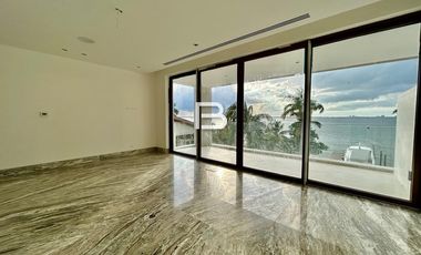 Mansion en Venta En Isla Dorada Cancún