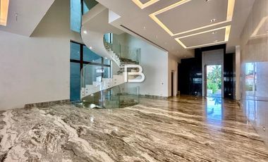 Mansion en Venta En Isla Dorada Cancún