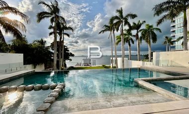 Mansion en Venta En Isla Dorada Cancún