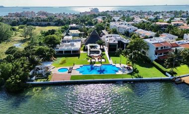 Mansión A Estrenar en Venta en Isla Dorada