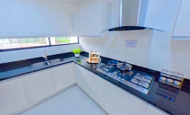 Casa En Venta Sobre Av. Huayacán En Sayab Residencial