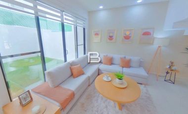 Venta De Casa  En Sayab Residencial Sobre Av. Huayacán