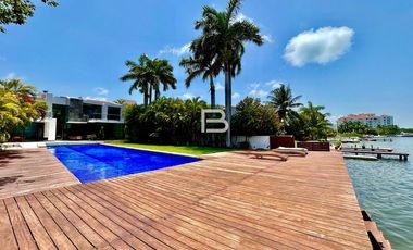Casa en Venta en Residencial Isla Dorada Cancún