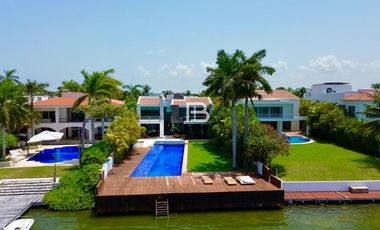 Casa en Venta en Residencial Isla Dorada Cancún