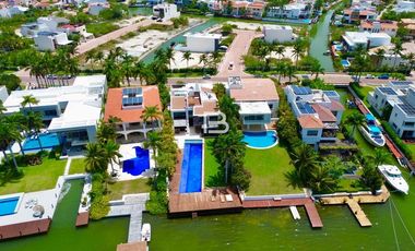 Casa en Venta en Residencial Isla Dorada Cancún