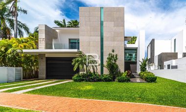 Casa en Venta en Isla Dorada Zona Hotelera Cancun