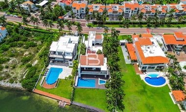 Casa en Venta en Isla Dorada Zona Hotelera Cancun