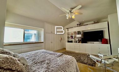 Casa en Venta con Frente a Laguna en Isla Dorada Cancún