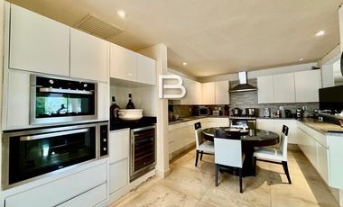 Casa en Venta con Frente a Laguna en Isla Dorada Cancún