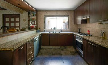 Casa en arriendo  en LA REINA