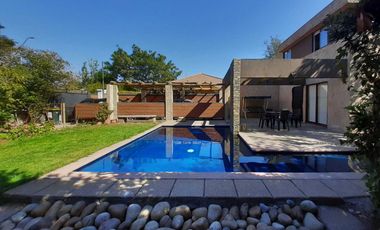 Casa en arriendo  en LA REINA