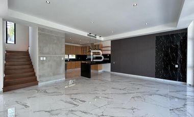 Puerto Cancun Laguna Uno Casa En Venta