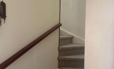 Casa en arriendo c/ estacionamiento en Avenida San Juan