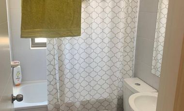 Casa en arriendo c/ estacionamiento en Avenida San Juan