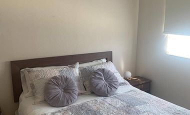 Casa en arriendo c/ estacionamiento en Avenida San Juan