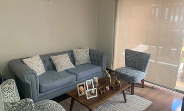 Casa en arriendo c/ estacionamiento en Avenida San Juan