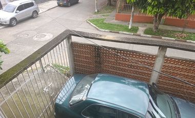 Vendo casa bifamiliar esquinera barrio El Dorado Jamundí