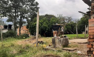 🌳 Gran oportunidad de inversión en el corazón de Silvania, Cundinamarca. Casalote de 1.800 m²