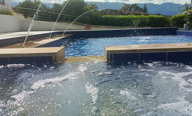 🌳 Finca de ensueño en La Mesa – Ideal para descanso o inversión turística rentas cortas. Opción permuta solo Bogotá.