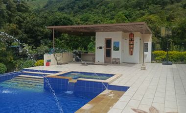 🌳 Finca de ensueño en La Mesa – Ideal para descanso o inversión turística rentas cortas. Opción permuta solo Bogotá.