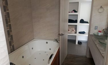 🌳 Finca de ensueño en La Mesa – Ideal para descanso o inversión turística rentas cortas. Opción permuta solo Bogotá.