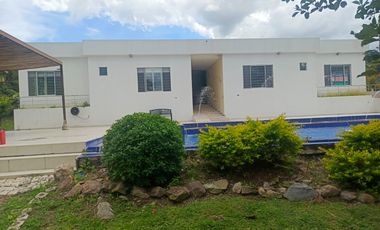 🌳 Finca de ensueño en La Mesa – Ideal para descanso o inversión turística rentas cortas. Opción permuta solo Bogotá.