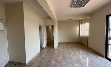 Local Comercial en Arriendo en Carmen Covarrubias / Metro Estadio Nacional/2do Piso